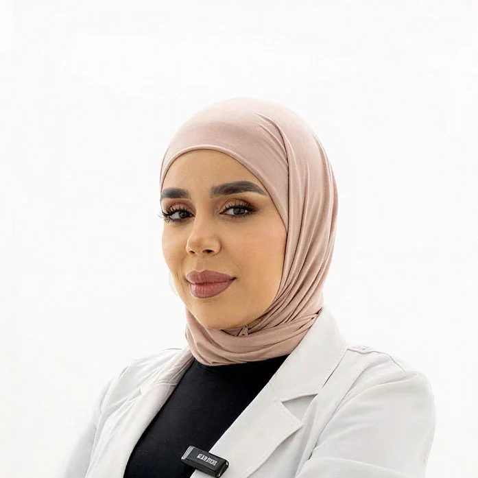 Echipa de specialiști 4 skin experience dr hamed rawnak white sq
